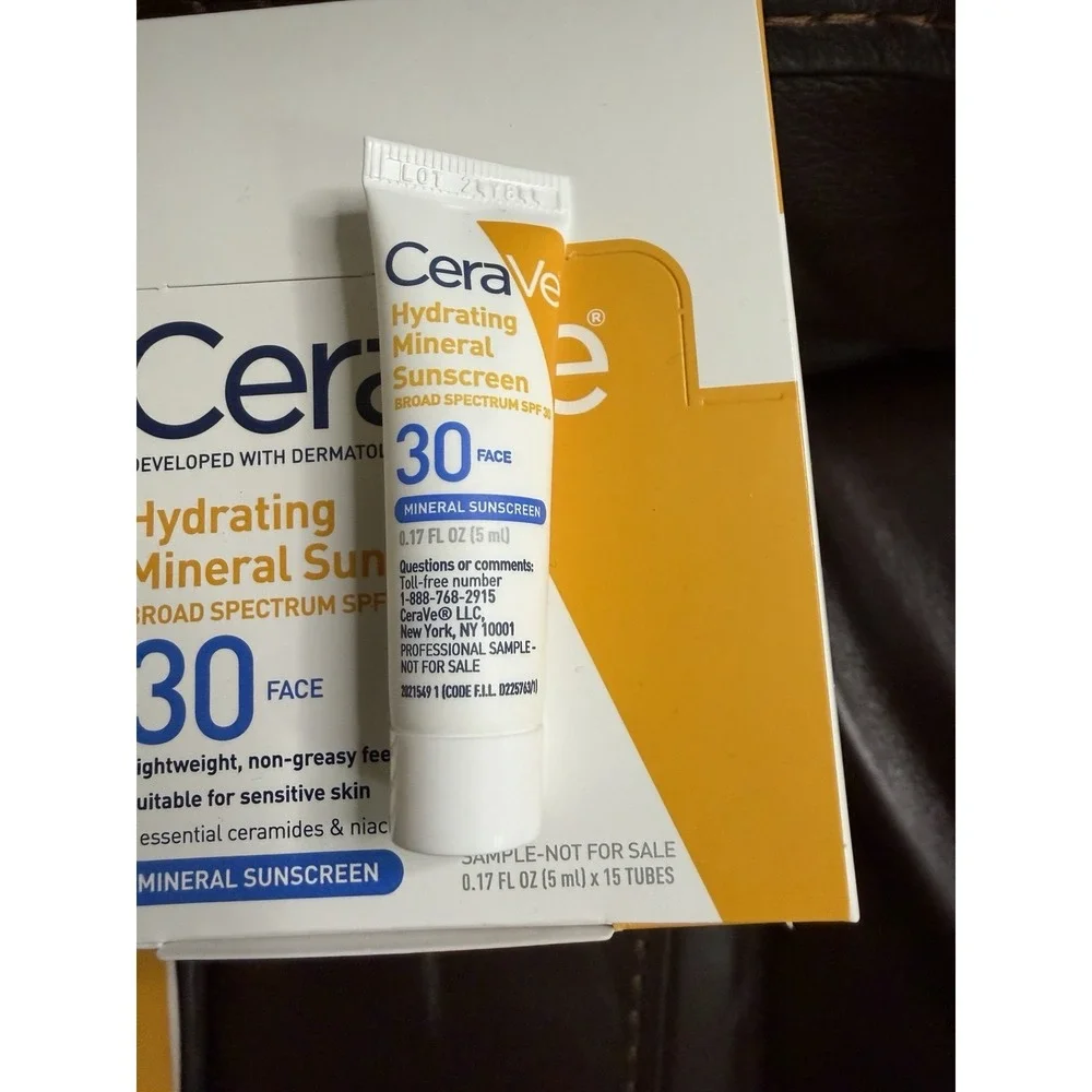 CeraVe Hydrating Mineral Sunscreen 15 Count Lot Of 7 Boxes 2.55 Fl Oz EXP 2026